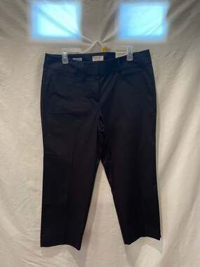 NEW w/tags LOFT Outlet Original Crop Pants Straight. Black Size 12